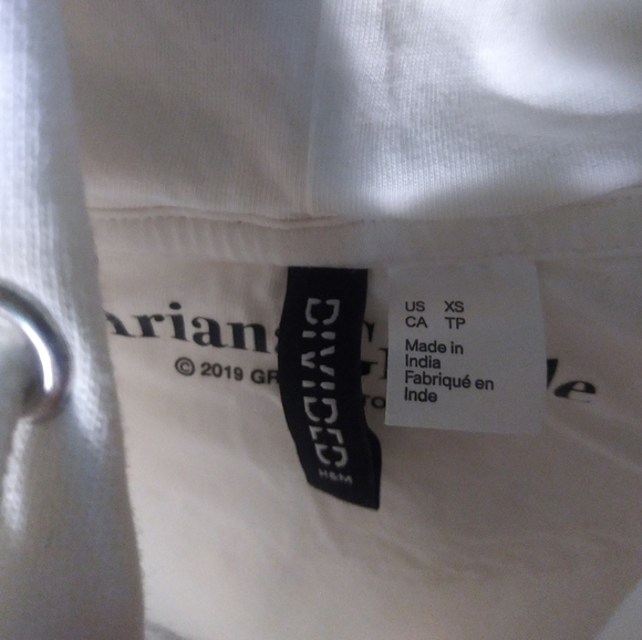 Ariana Grande 7 rings sweatshirt - Picture 2 of 8